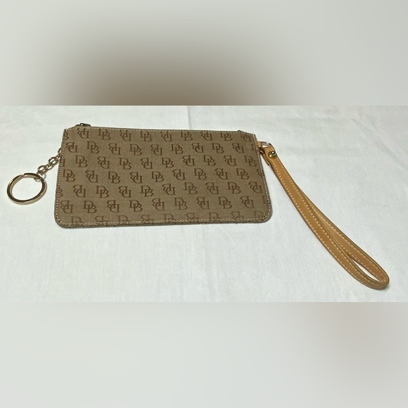 Dooney and Bourke Wristlet - Picture 1 of 6